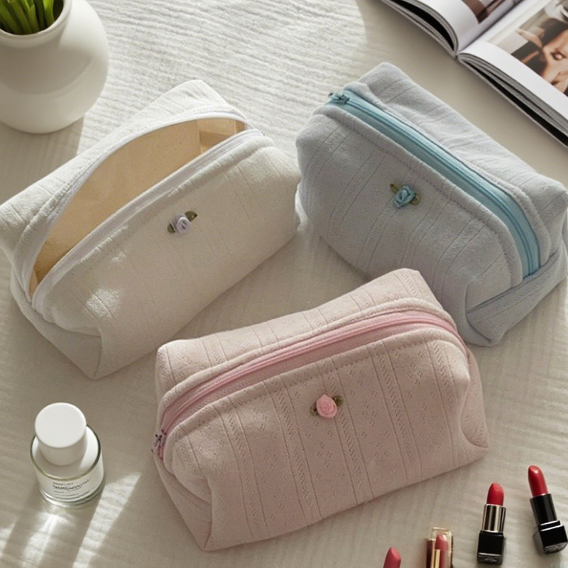 In-Stock Fashionable Women's Skincare Storage Bag, Large Capacity Toiletries Makeup Bag with Small Rose Design