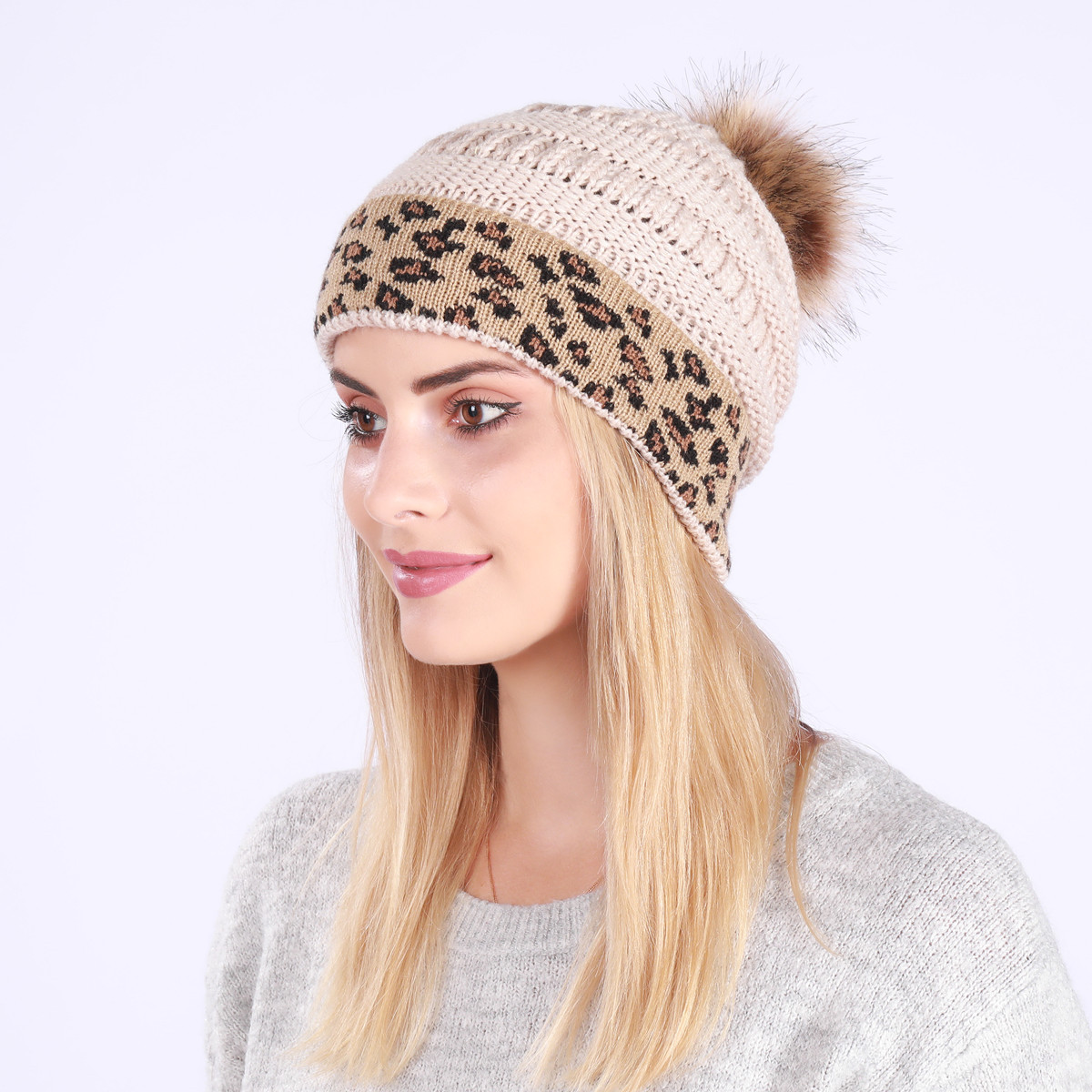 Mujeres Moda Leopardo Pompones Prensado Gorro De Lana display picture 7