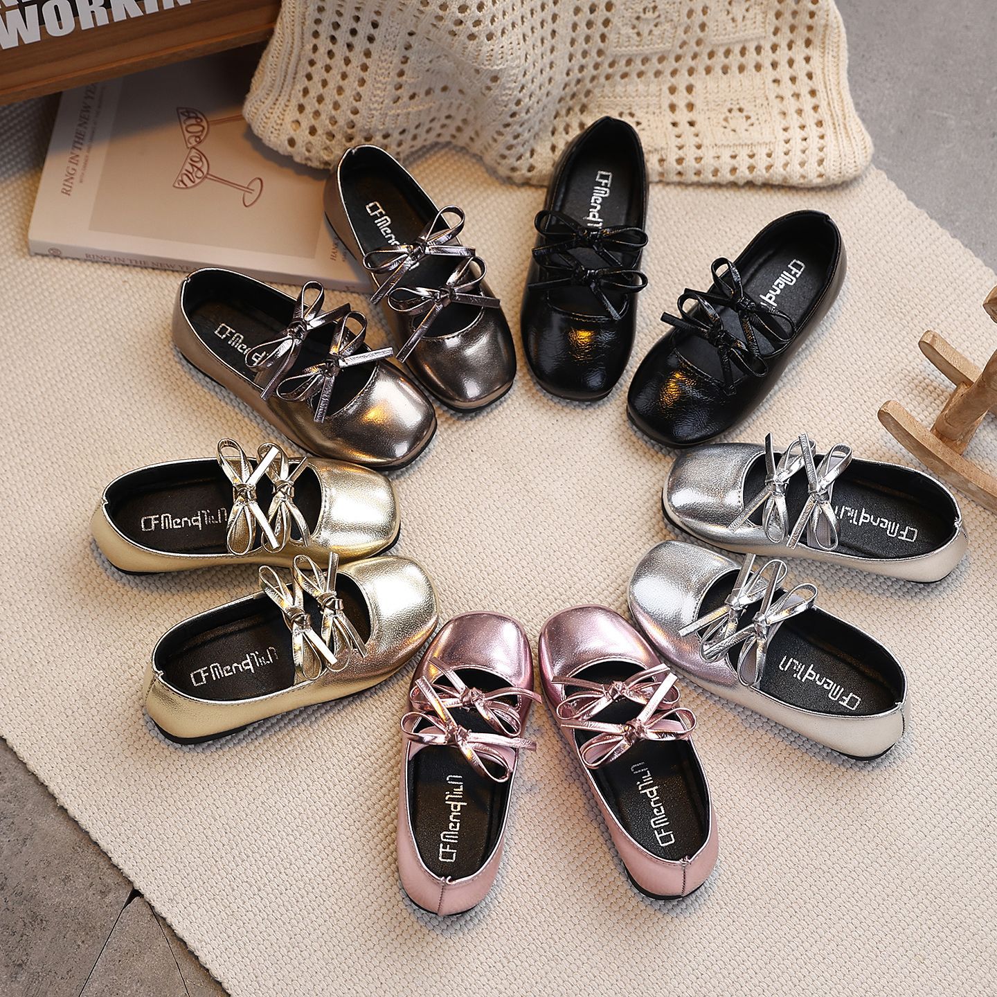 2026 Spring and Autumn Children's Shoes Little Girls Sweet Bow Princess Shoes Korean Style Elegant Patent Leather Girls' Fashion Shoes