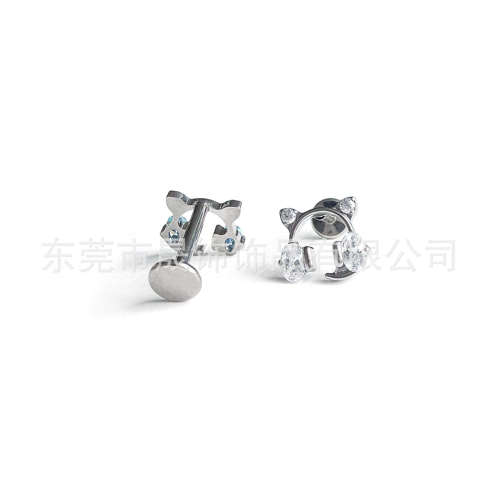 F136 Titanium 电竞小猫 Ear Stud G23 Implant Grade Titanium Ear 机猫 Helix Cartilage Stud Labret Stud Piercing Jewelry Accessories 头