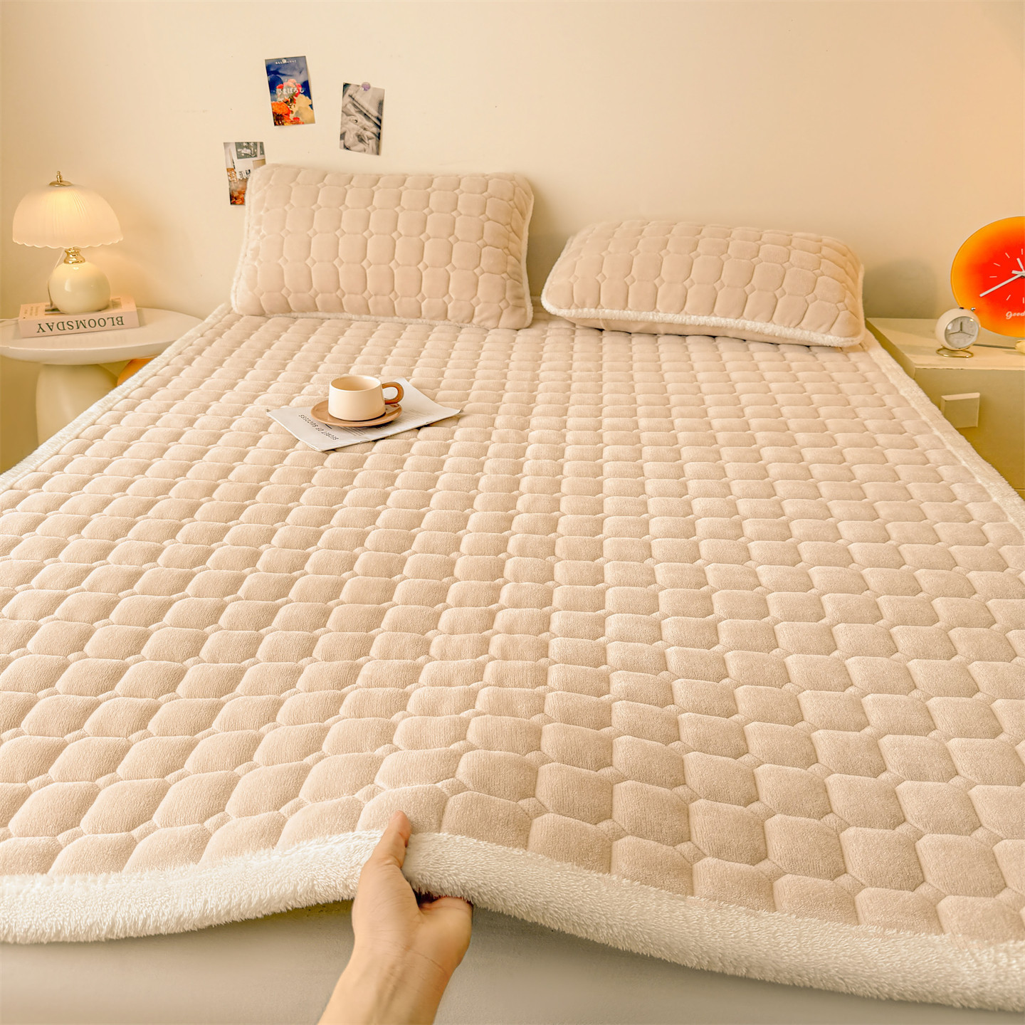 동백살구 [미끄럼 방지, 정전기 방지, 축열 및 보온]