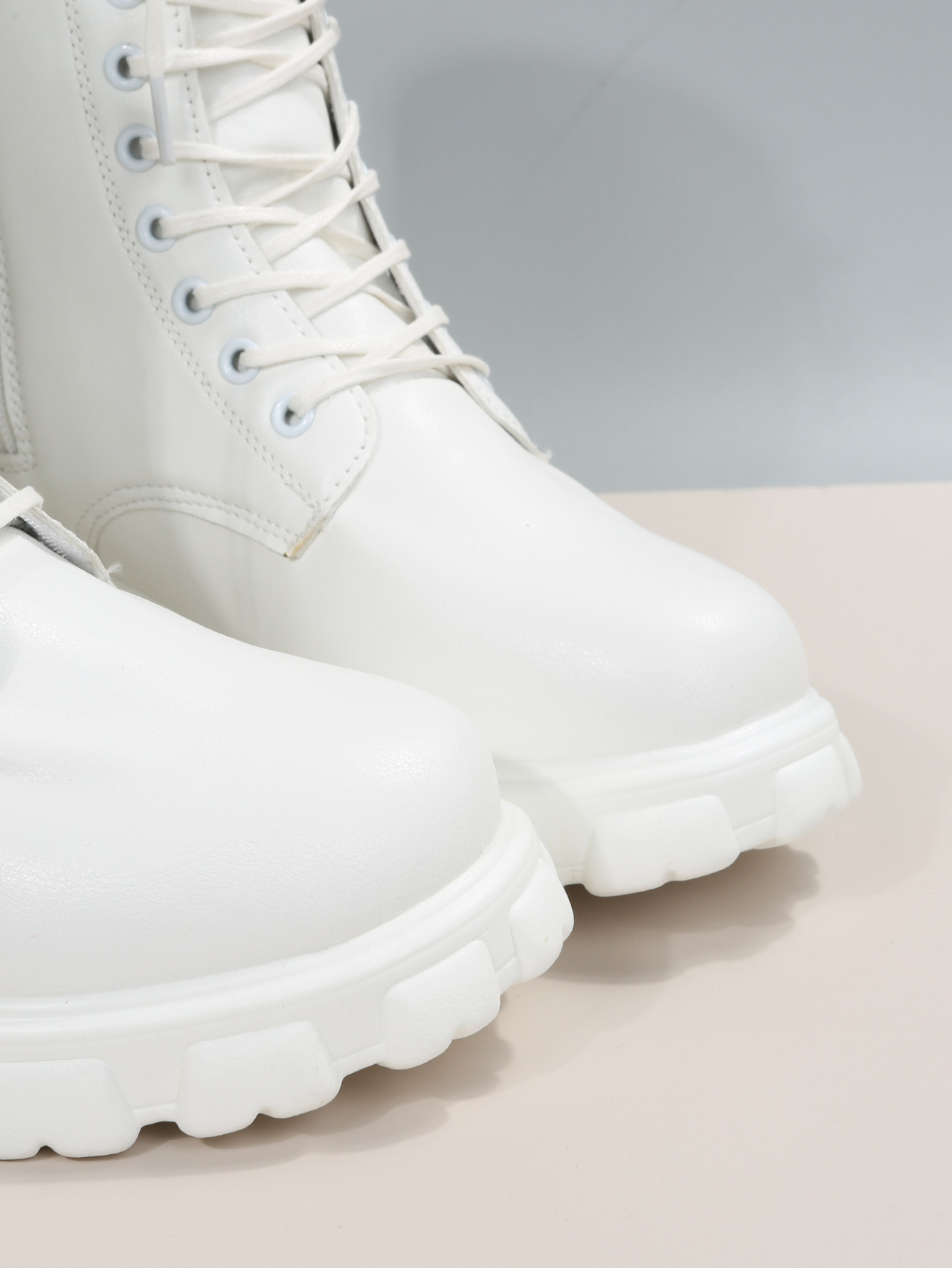 Large size spring and autumn new boots women round thick sole fashion boots British wind motorcycle boots women_voghion.com