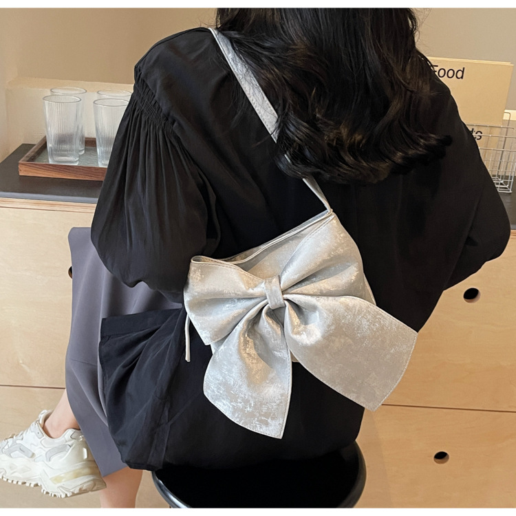 Women's Medium Pu Leather Bow Knot Elegant Square Zipper Crossbody Bag display picture 10