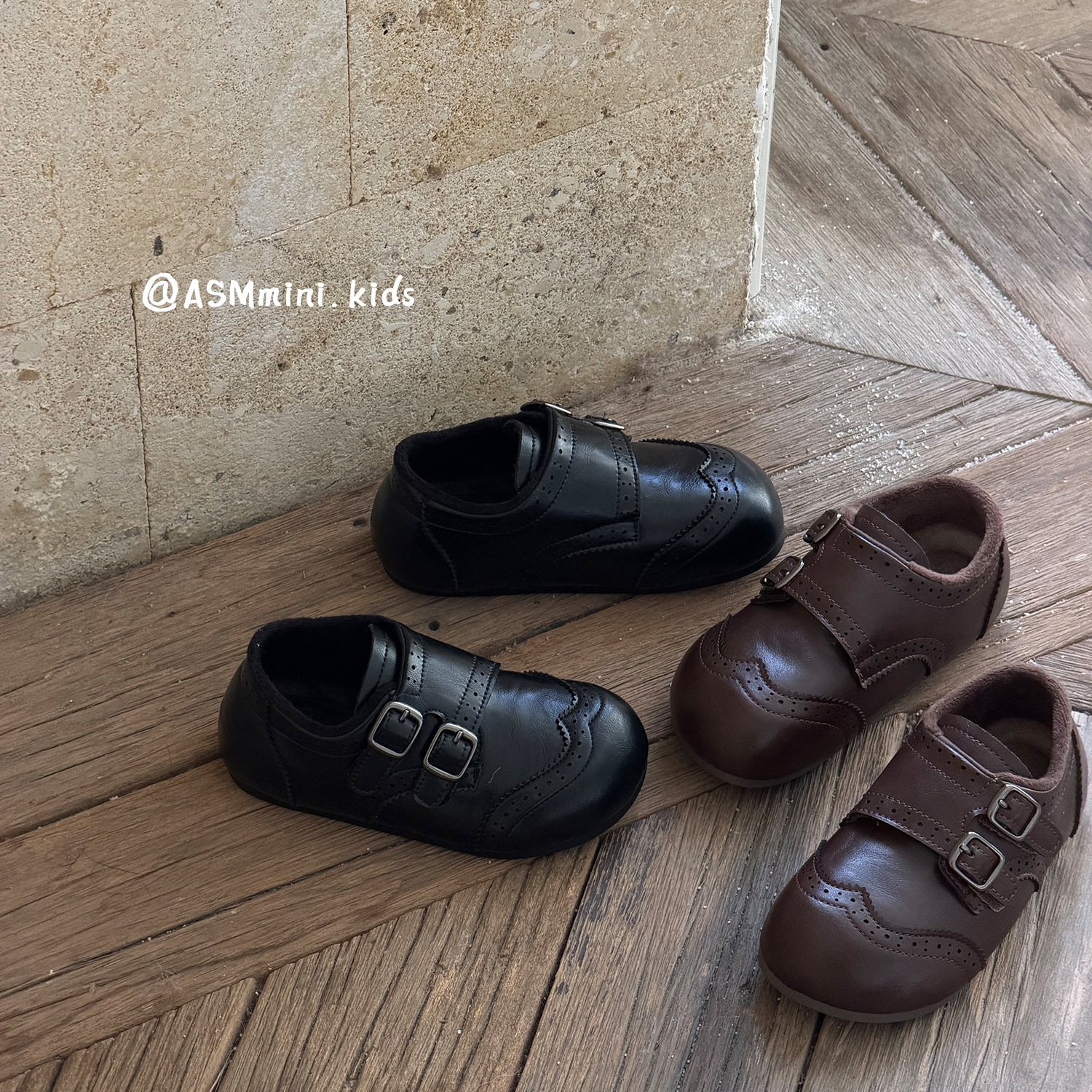 儿童冬季加绒小皮鞋2025男童英伦风魔术贴软底乐福鞋女童公主鞋