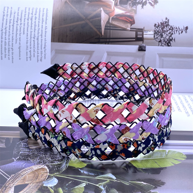 Diadema de moda japonés y coreano hueco tejido a mano Alambre de hierro diadema simple lavado de cara fresca horquilla de borde ancho horquilla