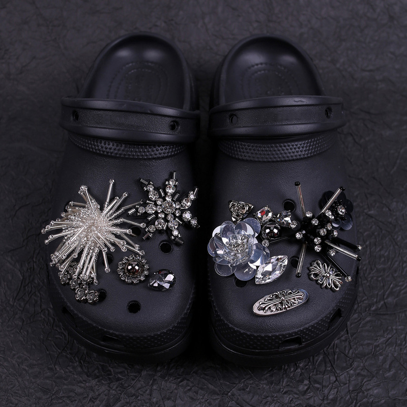 DIY Metal Accessories for Clogs, High-End Black Shoe Charms, Eye-Catching Diamonds for the Dark, Detachable Alloy Shoe Buckles
