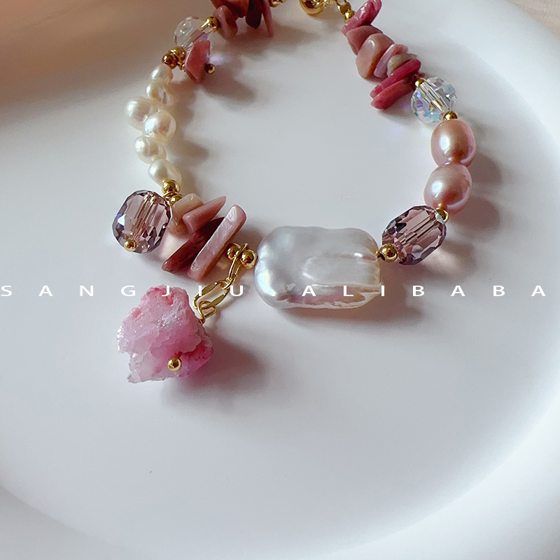 Unique Charm Light Luxury Redstone Baroque Pearl Bracelet South Korea Niche Aesthetic Magazine Style Woven Hand Jewelry Unique Charm Light Luxury Redstone Baroque Pearl Bracelet South Korea Niche Aesthetic Magazine Style Woven Hand Jewelry