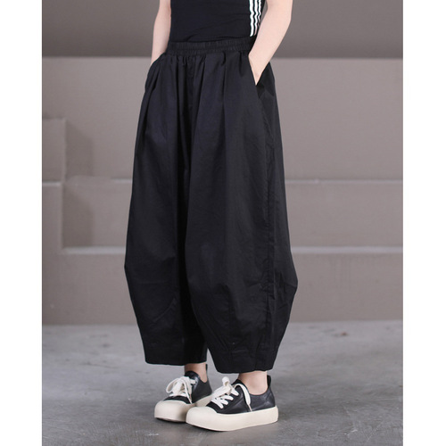 Spring and summer 2025 new women's Korean style loose large size artistic footballer pure color pocket bloomers for women