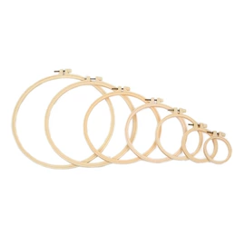 塑料工艺品;布艺绣品;竹质工艺品