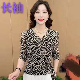 秋装直播爆款2025V领弹力网纱中袖T恤女时尚气质显瘦打底衫上衣