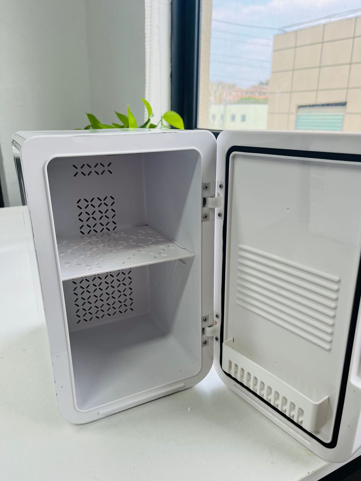 8리터 흰색 거울 + 내장 조명