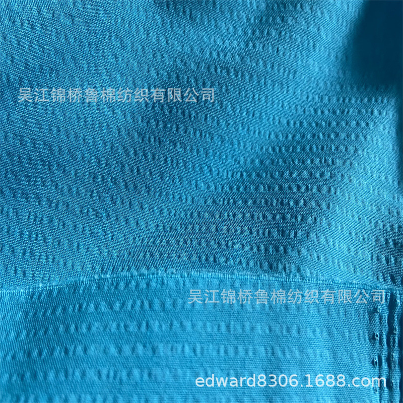 폴리에스터 원사 염색 스트립 탄성 버블 주름 천 75D+40 폴리에스터 나일론 4방향 스트레치 프린트 체크 무늬 엠보싱 크레이프