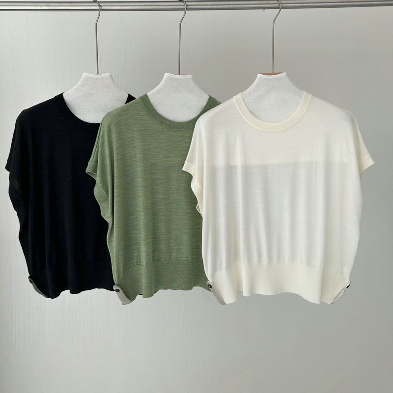 Summer woolen knitted sweater with a round collar