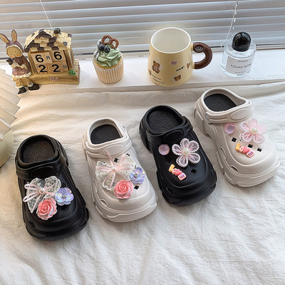 Детские модные тапочки в стиле Crocs, пляжная пляжная обувь, лето 2025 года, популярно в интернете, в цветочек, мягкая подошва