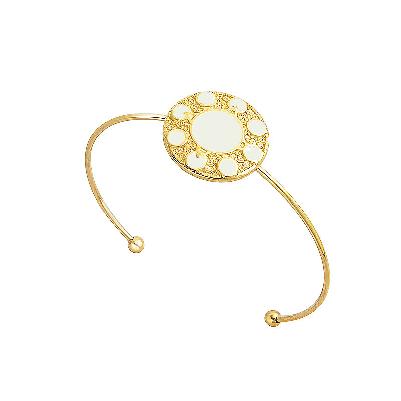 Oferta especial experiencia europea y americana joyería de acero titanio vacío galvanoplastia no decoloración no alérgica joyería pendientes collar fábrica al por mayor