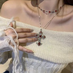 レトロパンクレッドクロスネックレスレディーストレンディチョーカーホットガールハイエンドゴシックスタイル二層重ね鎖骨