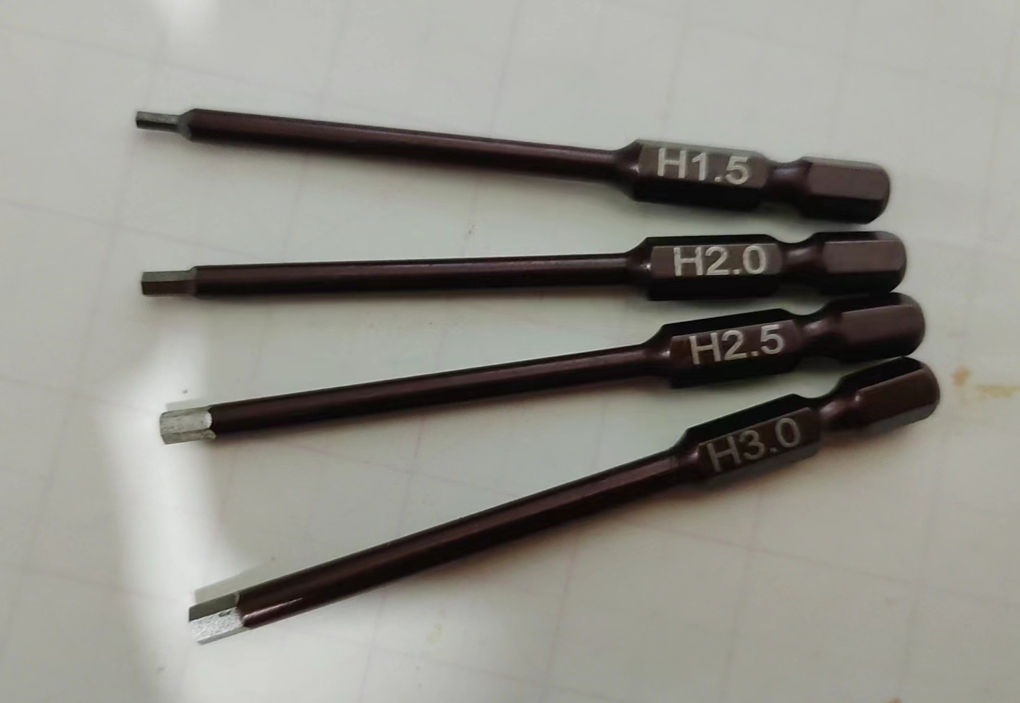 Herramienta de modelo aéreo destornillador hexagonal hembra hexagonal cabeza de corte de lote de 2 / 2.5 / 3mm llave para máquina de protección de plantas de UAV