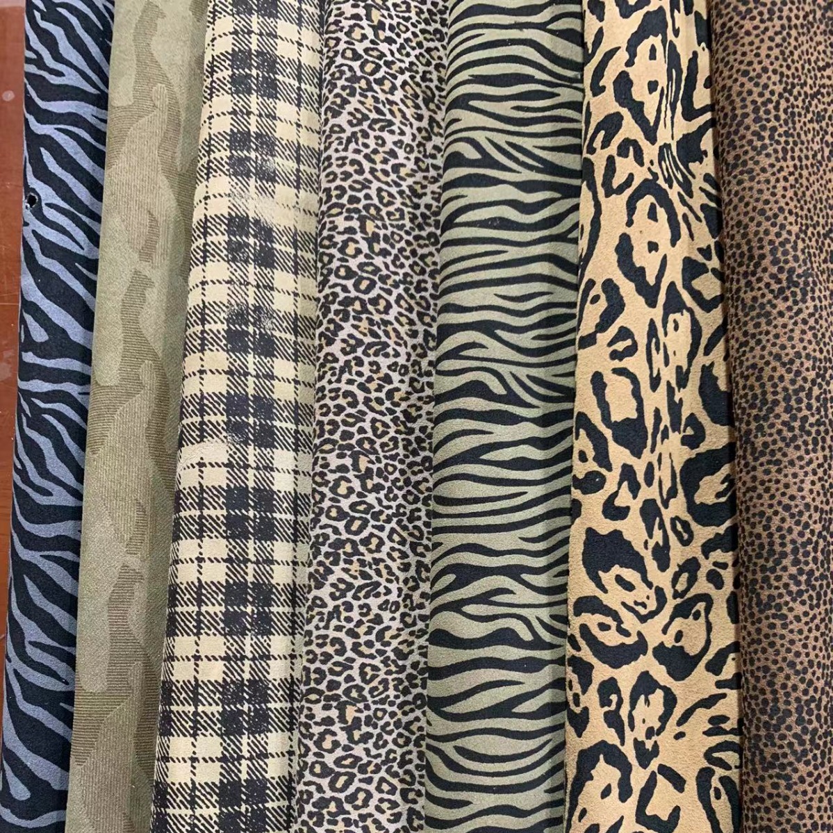 真皮牛皮豹纹斑马纹牛二层反绒印花皮翻毛花皮反毛花皮二层牛皮