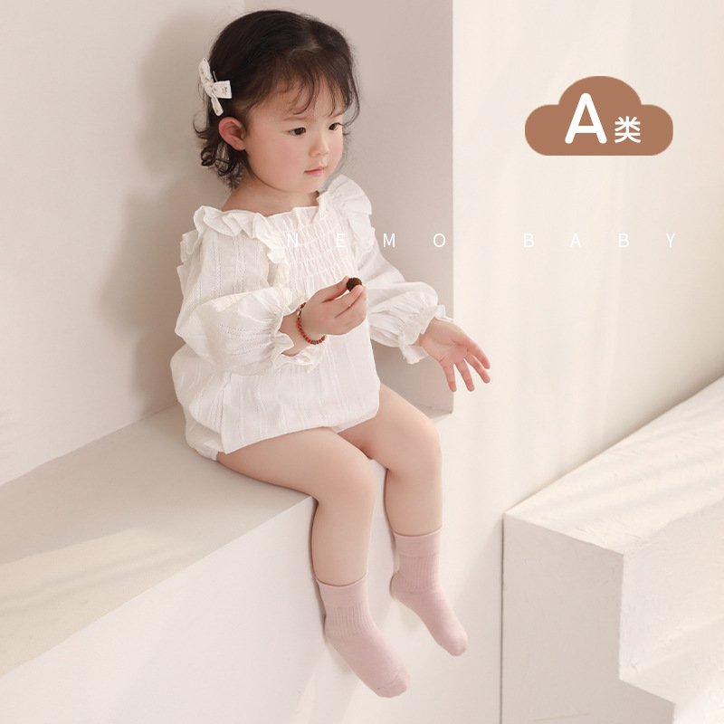 Calcetines de bebé recién nacidos primavera y otoño boca suelta calcetines de bebé sin hueso niños niñas niños medianos y grandes estudiantes estilo universitario calcetines de algodón