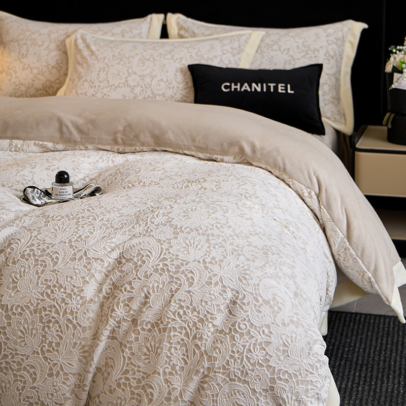 Otoño e invierno engrosado tallado cama de terciopelo de cuatro piezas de colcha de franela de coral sábanas de cama de tres piezas de terciopelo