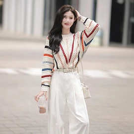 大喜彩虹co系列套头毛衣新款少女感穿搭镂空钩花女短款上衣秋冬款