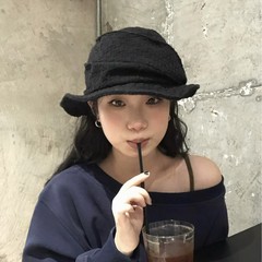 日本式の黒い百合の気質の雲の帽子の大衆のデザイン感の漁師の帽子の子供の非対称の小さい帽子の山本帽子
