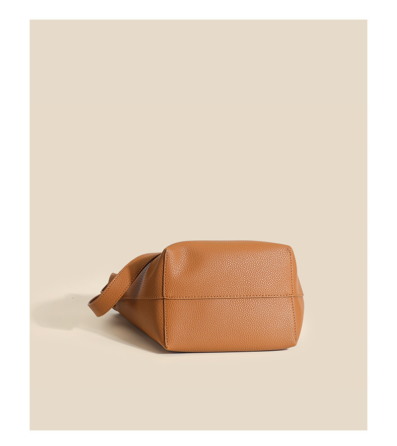 Women's Large Capacity Leather Shoulder Bucket Bag For Winter_voghion.com