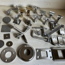 不锈钢立柱活动头实心精铸摇头立柱固定扶手件楼梯配件扶手链接件