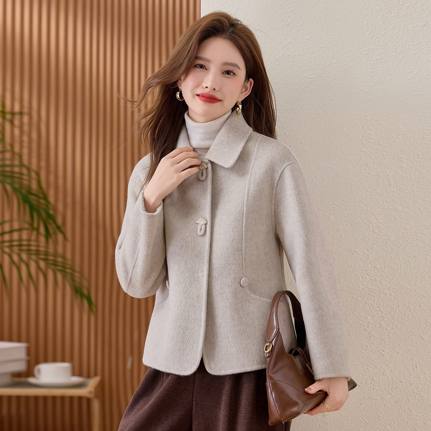 Autumn and Winter 2025 New Style Petite Red Woolen Coat Casual Age-Reducing Double-Sided Woolen Outwear for Women Zq25288