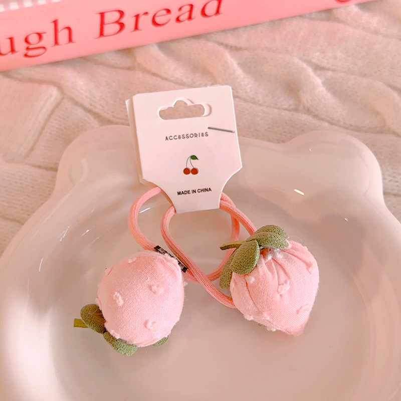 분홍색 점선 딸기 2개