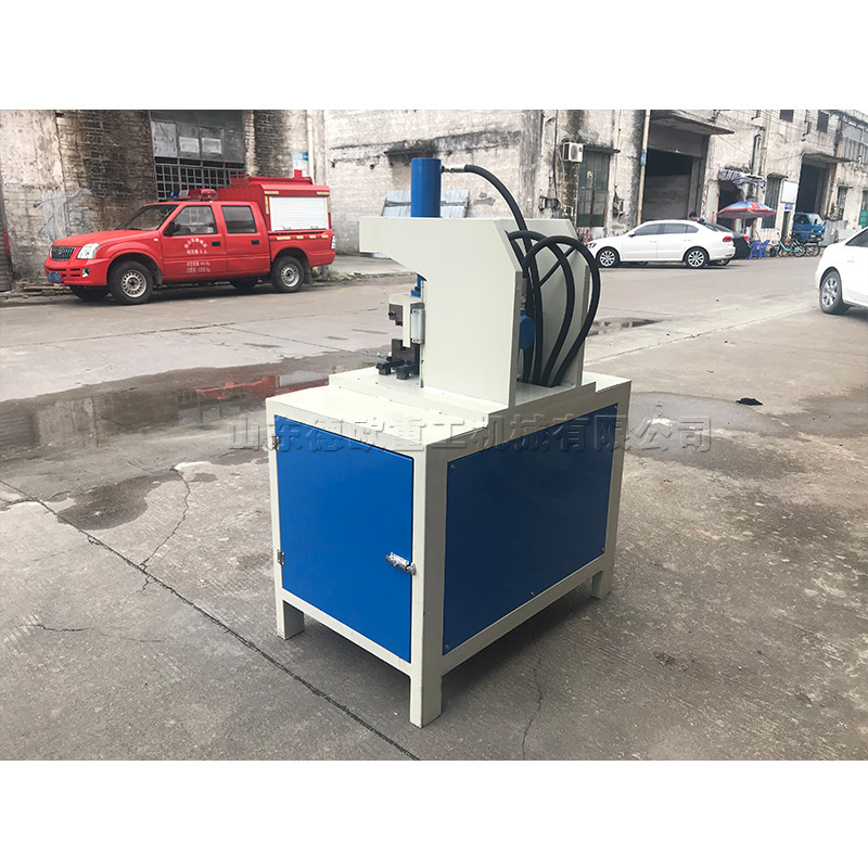 铝合金门窗制作冲角机 小型不锈钢管裁角机 通讯天线架剪角设备