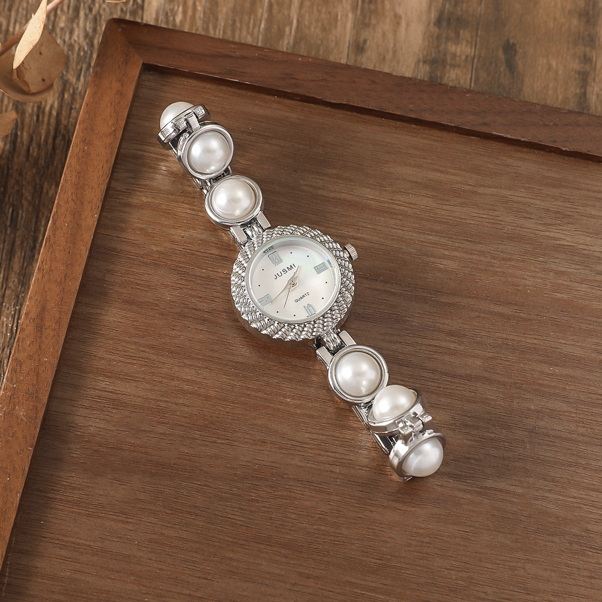 Quartz Movement Elegant Simple Style Solid Color Snap Button Quartz Women's Watches