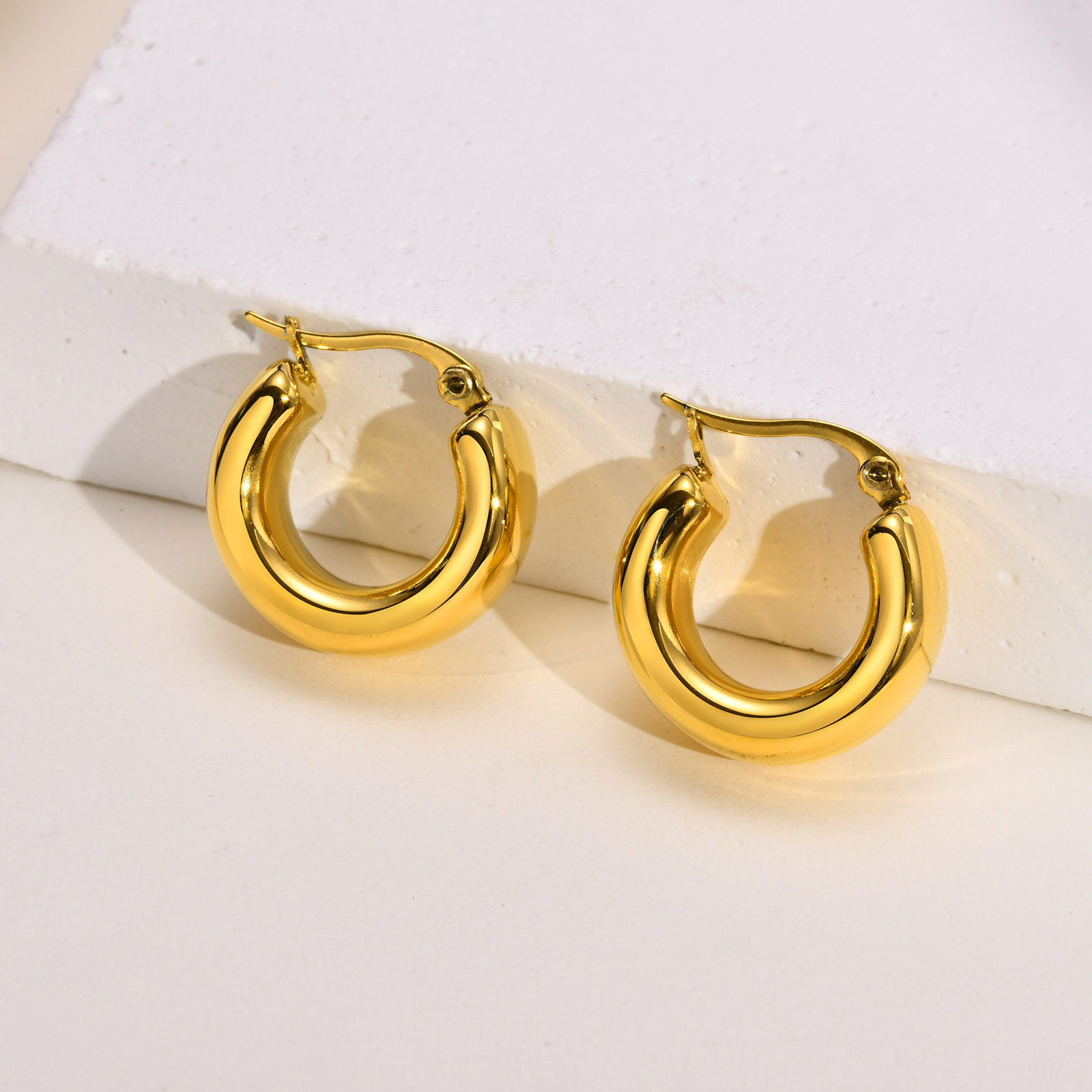 Women'S Gender 1 Pair Retro C Shape Plating 201 Stainless Steel Gold Plated Earrings