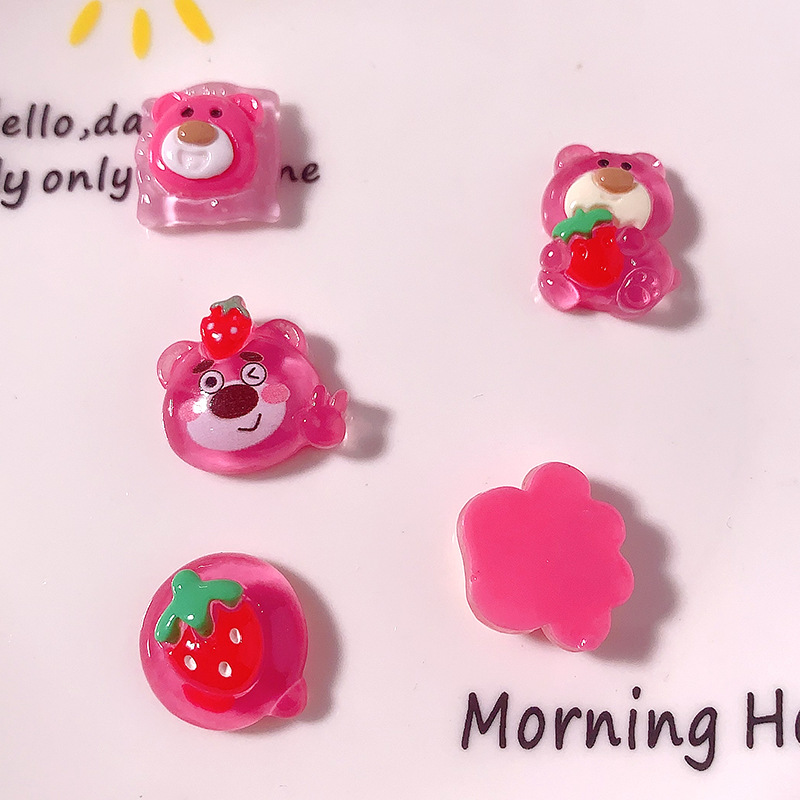 Dibujos animados transparente fresa oso bricolaje accesorios de resina gel de crema accesorios para el cabello funda para teléfono móvil hebilla de zapatos pegatinas de refrigerador material hecho a mano
