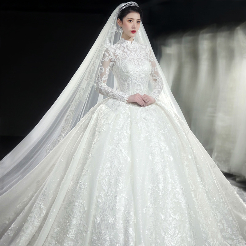 Long-Sleeved French-Style Light Wedding Dress 2026 New Bride Wedding Elegant Dreamy Palace Style Starry Sky Train Wedding Dress