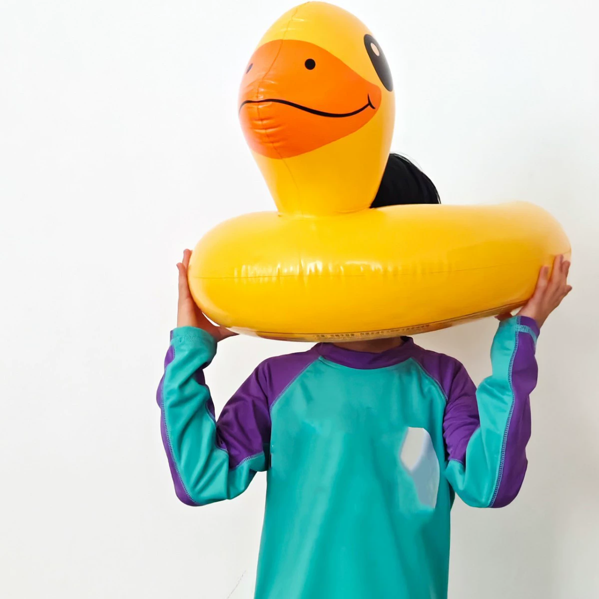 2025 Летний детский костюм из четырех частей солнцезащитный купальник Пляжный купальник для мальчиков костюм для серфинга