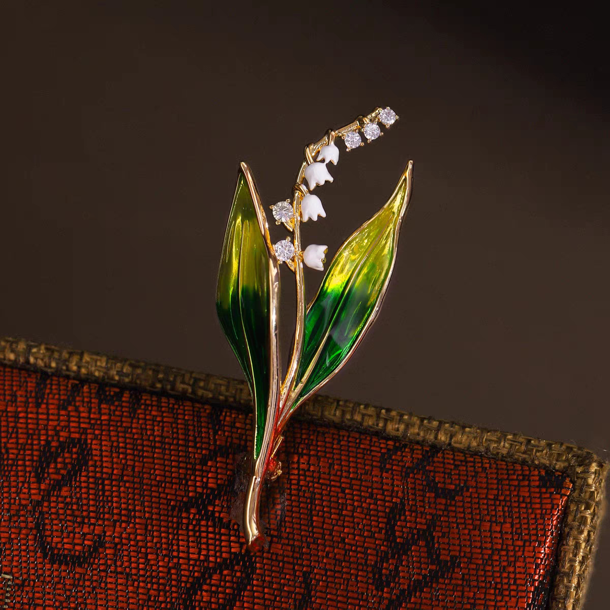 Cross-Border Best-Selling Enamel Lily of the Valley Brooch, Light Luxury and High-End Feel, Green Oil-Drip Brooch, Clothing Accessory, Anti-Exposure Pin