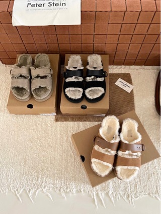High-End 2025 Winter Sheepskin and Fur Integrated Thick-Soled Buckle Strap Open-Toe Fashion Casual Warm Furry Slippers