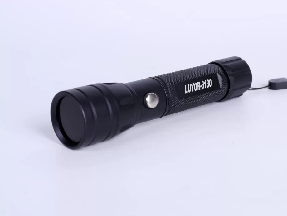 Люян LED УФ детективный свет Luyor-3130 Flash-Curbal LED детективный черный свет