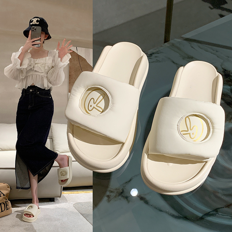 Trendy fashion single strap women's shoes 2023 summer new style women's poop feel comfortable breathable thick bottom outer sandals_voghion.com