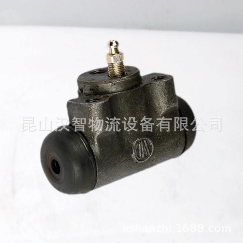 La bomba de freno es adecuada para el cilindro de freno de la carretilla elevadora moderna de 3 toneladas.