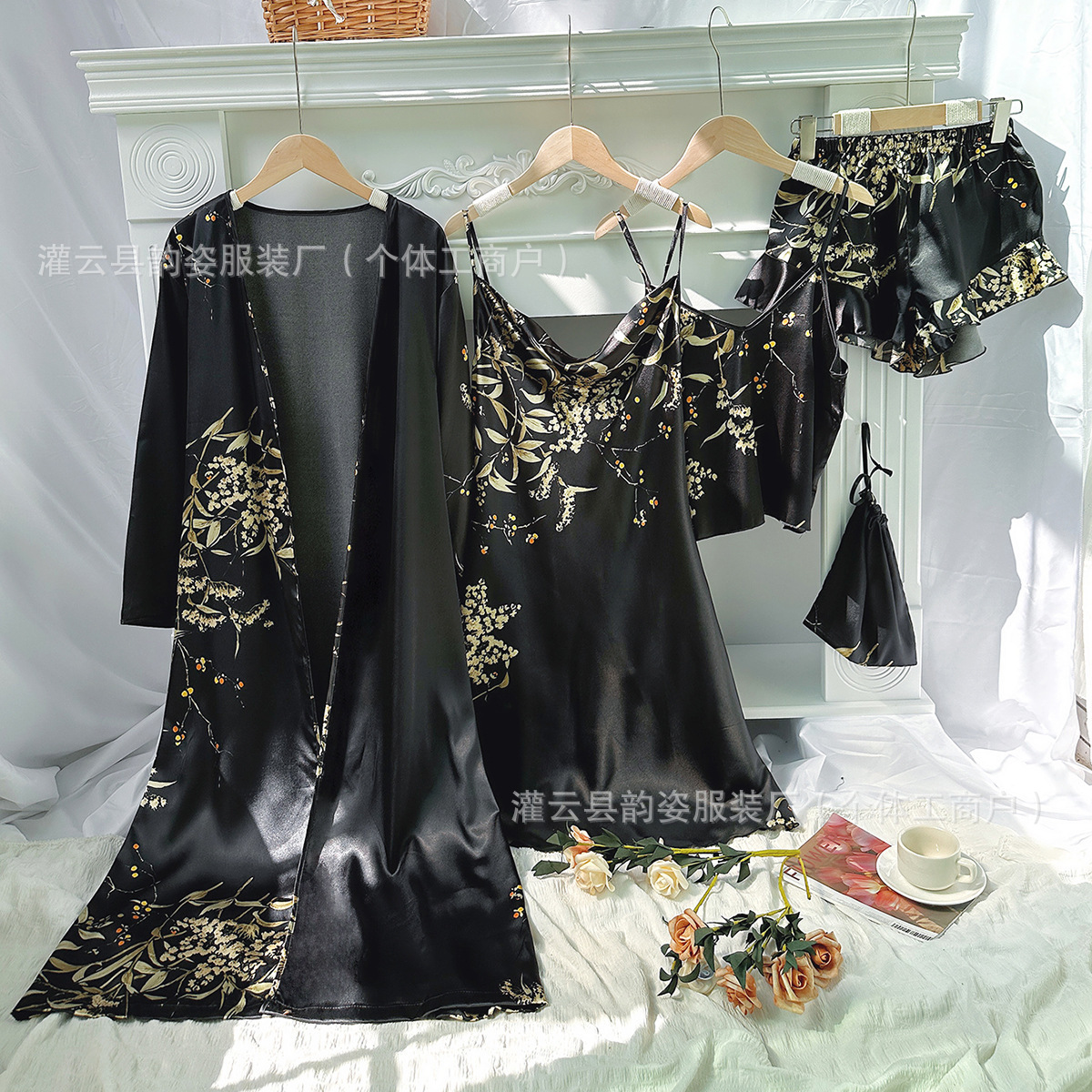 2025 Nueva Ropa de Casa de Seda de Hielo Estampada para Mujer Pijamas de Verano con Tirantes Traje de Cinco Piezas Shorts Ropa Interior Moda Camisón