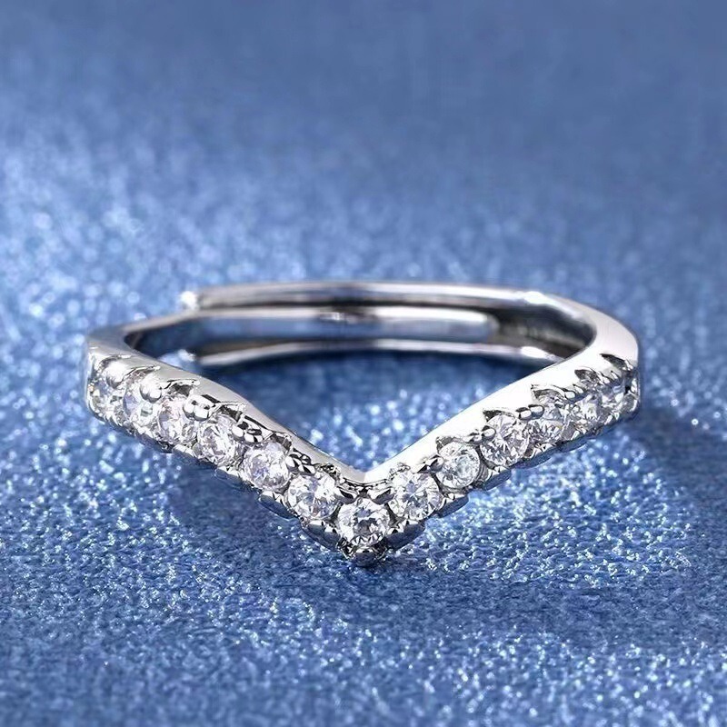 Rose Gold Diamond-Encrusted V-Shaped Open Ring for Women, Fashionable Light Luxury Niche Design Index Finger Ring Stackable Jewelry Rose Gold Diamond-Encrusted V-Shaped Open Ring for Women, Fashionable Light Luxury Niche Design Index Finger Ring Stackable Jewelry