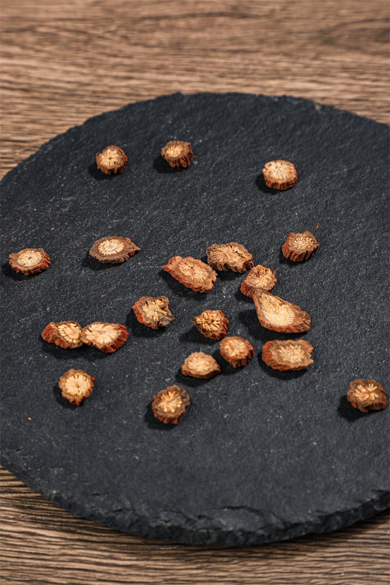 Dried Dan Shen Red Sage Slices 500g Salvia miltiorrhiza Root for Decoction and Herbal Tea key features