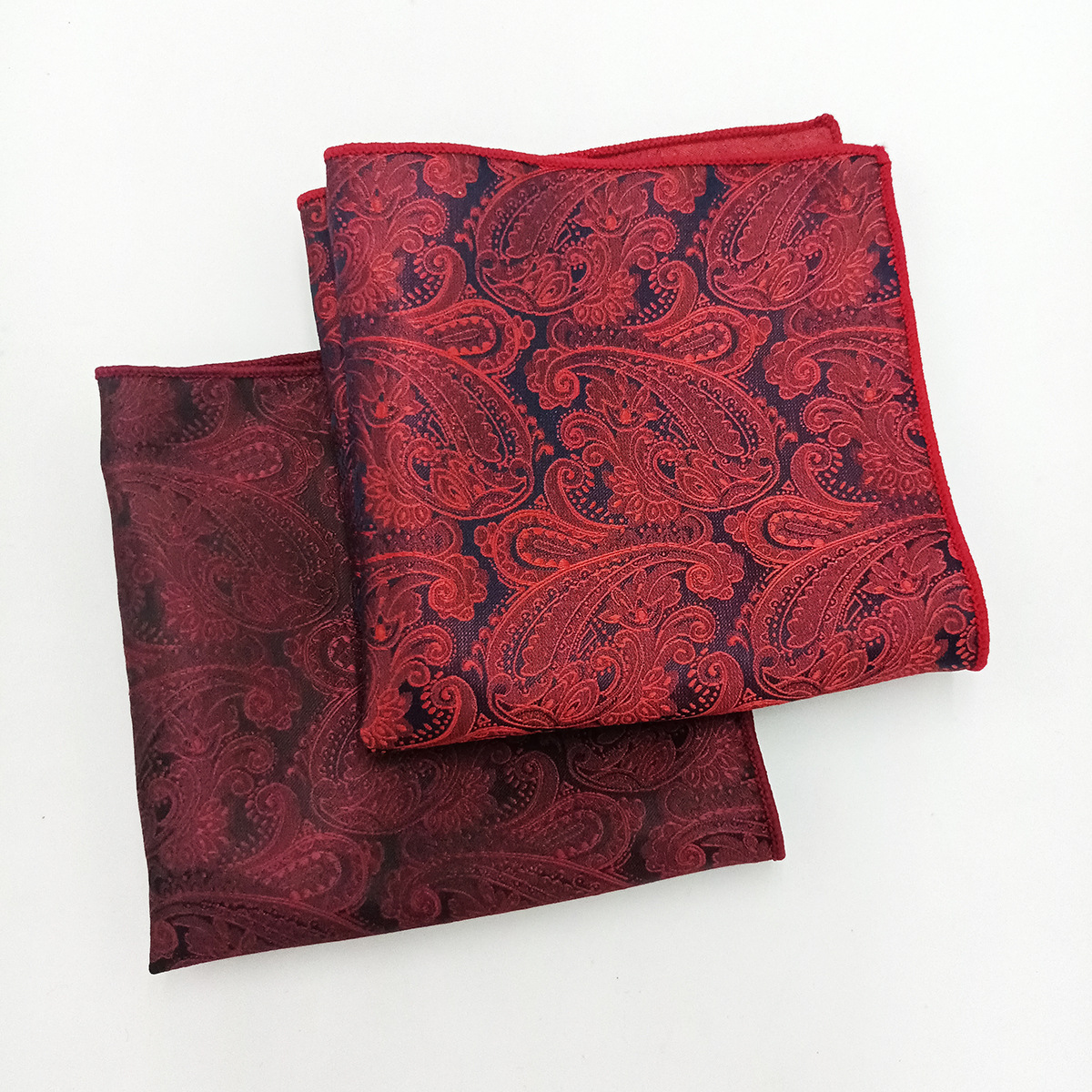 Pañuelo de rayas de los hombres de moda británica pequeña toalla cuadrada Fábrica al por mayor traje de bolsillo Toalla de poliéster hilado teñido jacquard