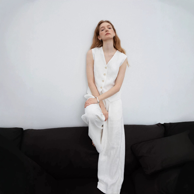 [High-Quality Imported Raindrop Linen] Old Money Style Versatile Linen Waist-Cinching Vest + Minimalist Drawstring Floor-Length Pants Set