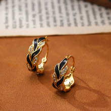 ԭ���r�к�ɫ���͘��~U�Ͷ�Ȧ���hС���߼��о��°ٴ���۶��Ů