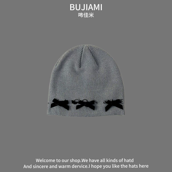 Bow pullover hat