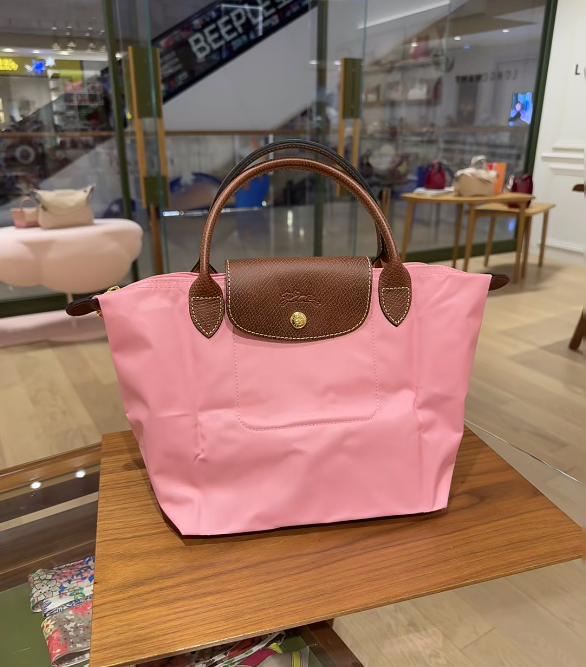 Small classic marshmallow powder