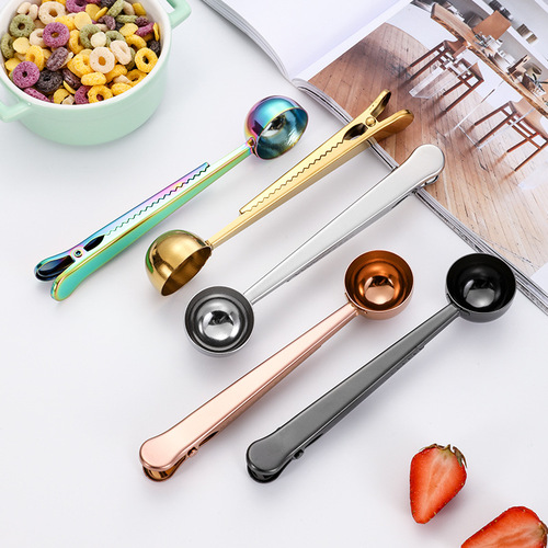 Stainless steel coffee scoop with clip, two-in-one sealing clip, multi-functional powdered milk scoop, food bag sealing clip